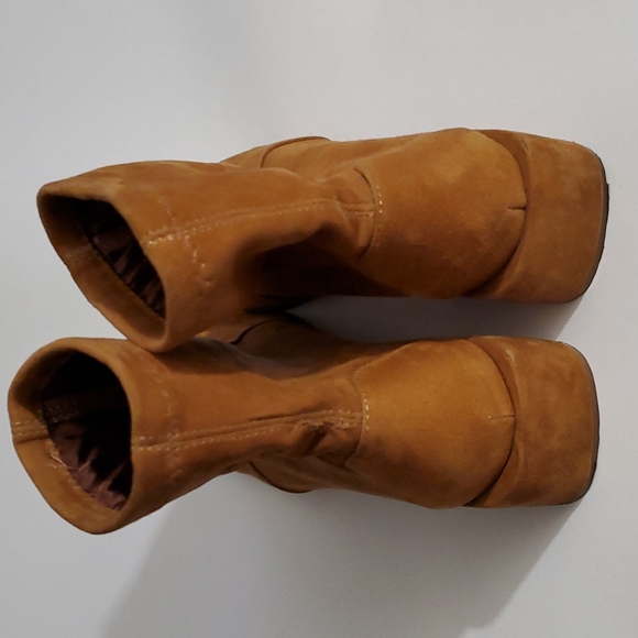 Stuart Weitzman Sock Boots, Size 7.5 "38" - Picture 3 of 13